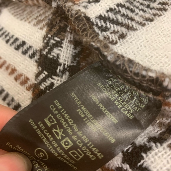 Revolve blank nyc long fleece plaid shacket cozy fall - Picture 4 of 5